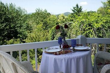 مبيت وإفطار Innisfree Boutique Inn By The Lake