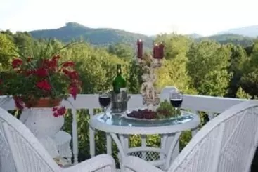 Aamiaismajoitus (B&B) Innisfree Boutique Inn By The Lake