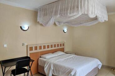 Пансион Home Up Guest House