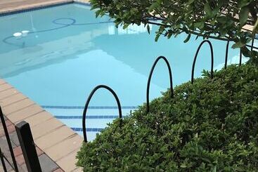 ペンション Overflow Guest House