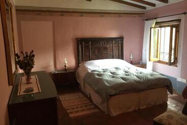 민박 Antica Casa Le Rondini