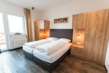 Aamiaismajoitus (B&B) Pension Max