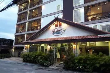 Hotel Baan Rabiang Mai Maesot