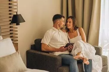 تختخواب و صبحانه San Servolo Wellness Resort   Adults Only