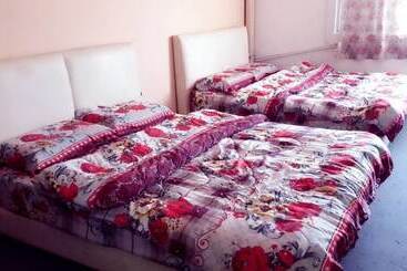 בית מלון כפרי Makmur Kuantan