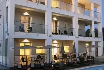 Hotel Rooms Villa Oasiss