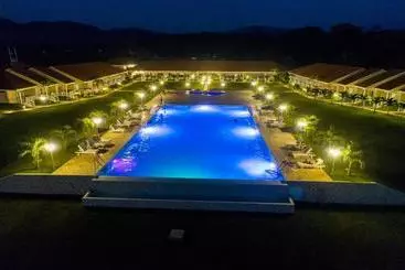 Bella Terra Laguna Azul Resort & Spa