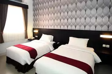 ホテル Grand  Sampit