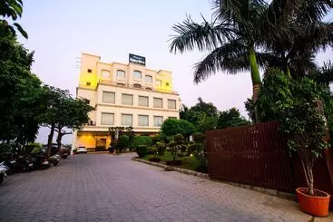 Hotel Majestic Grand