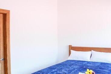 Community Hostel Alausi