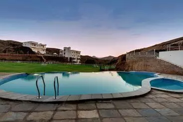 Hotel Sayaji Resort And Spa Udaipur