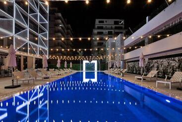 Nyota Hotel & Conference Center