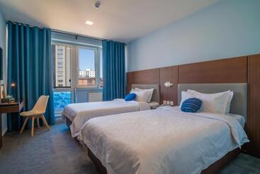 هتل Edelweiss Art