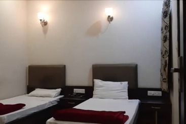 فندق Raj Heritage