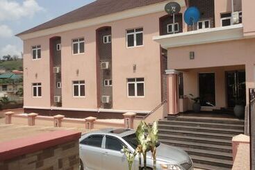 Caesar S Court Hotel And Suites