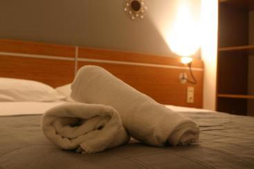 هتل Hôtel Astral