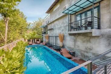 Hotel Lot 33 Boutique