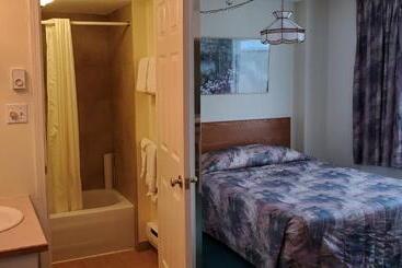 Western Budget Motel Cold Lake