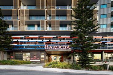 Hotel Ramada By Wyndham Vetroblu Scarborough Beach