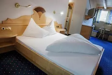 Hotelli Schwarzer Adler