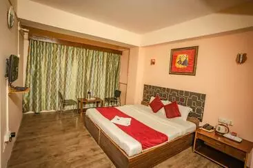 هتل Yalung Retreat