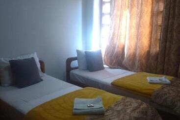 هتل Torreon De Rionegro