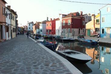 Bed and Breakfast Civico 493 B'n'b