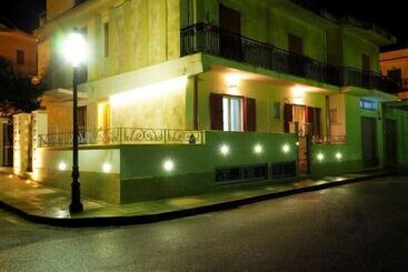 住宿加早餐  Pepè Accommodation