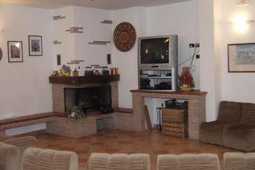 בית מלון כפרי Albergo Ristorante Sciatori