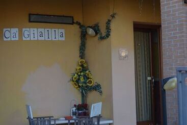 تختخواب و صبحانه Ca Gialla