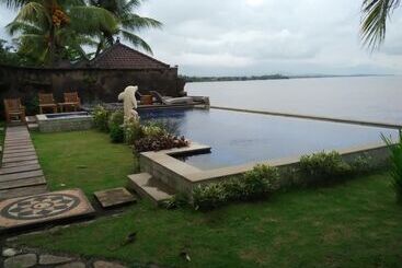 בית מלון כפרי Wahyu Dana