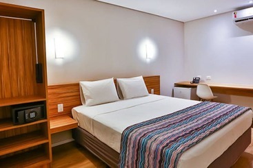 فندق Maringá Airport