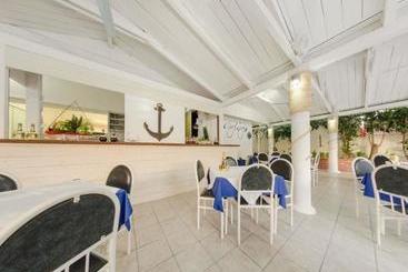 ホテル Studios Chrysafi