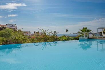 هتل Best Western Plus Ajaccio Amiraute