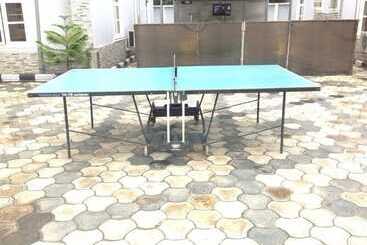 هتل Transtell Suites & Apartments