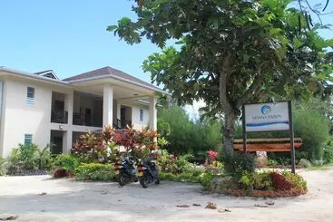 ツーリストアパートメント Moana Sands Beachfront Villas