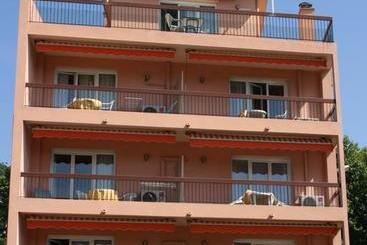 هتل Resothel Le Gabian