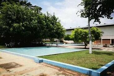 호텔 Diria Santa Cruz