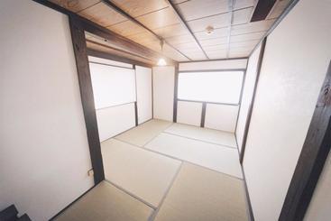 Hostel Book & Guesthouse Hitotomaru