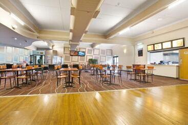 Gateshead Tavern & Motel