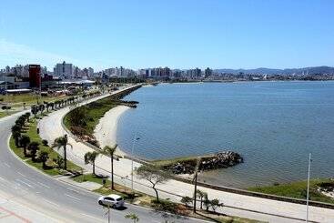 فندق Praia Comprida