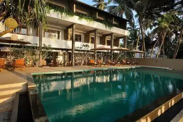 Hotel Tantalize Beach