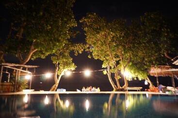 Dong Talay Lipe Beach Resort