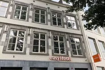 Easyhotel Maastricht City Centre