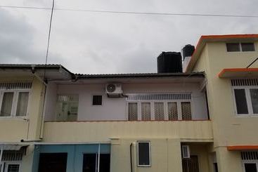 Hôtel Metro Marine Dr