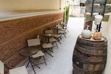 호텔 Imperial House