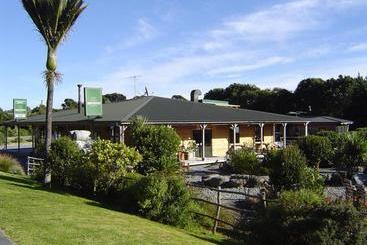 Punakaiki Rocks Hotel & Garden Bar