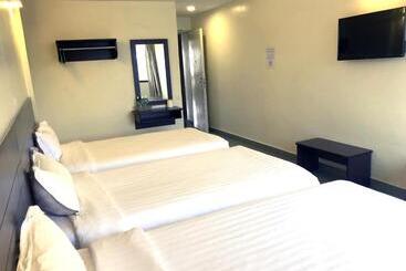 בית מלון כפרי Sitiawan