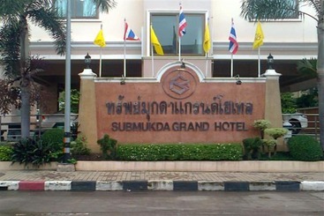 فندق Submukda Grand