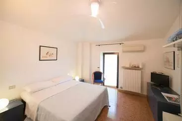 Aamiaismajoitus (B&B) A Casa Di Tom